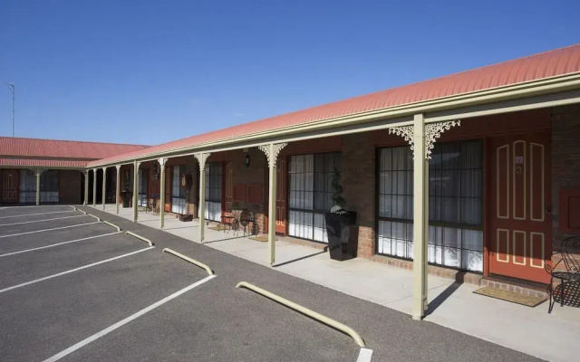 Country City Motor Inn