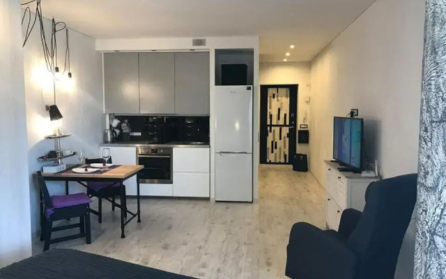 Black & White Apartment near Akropolis