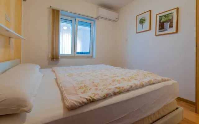 Apartment Mirjana