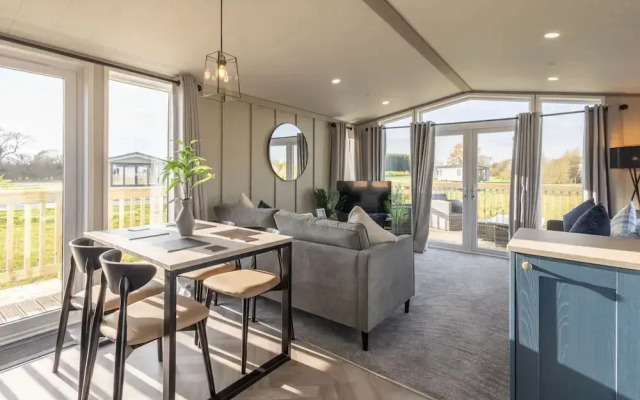 Host Stay Riverwood Ashdown Retreat