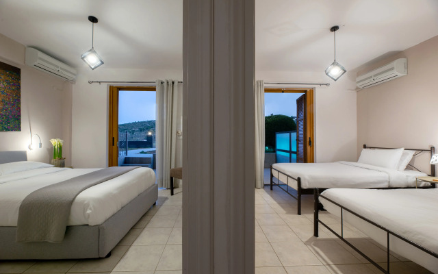 ID Holiday Living