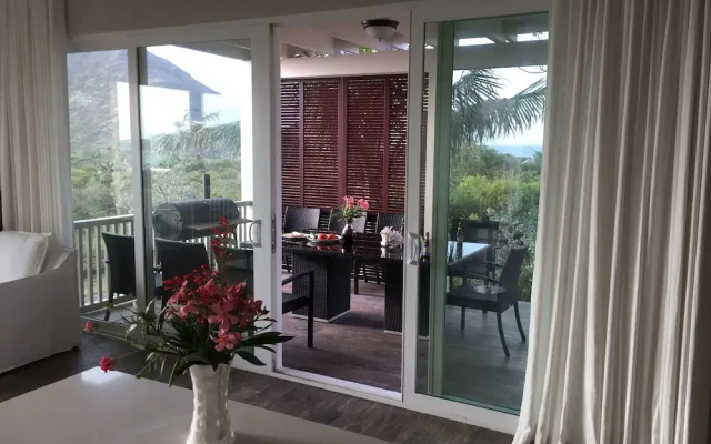2 Bedroom Bungalow-Style Villa