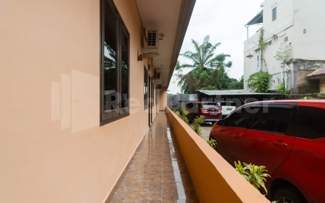 Teratai Guesthouse at RS Adam Malik Medan RedPartner
