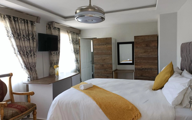 EYEZULU Guesthouse