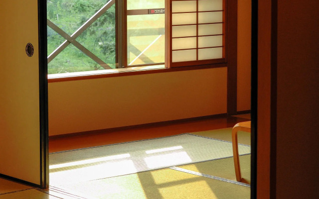 Отель Hakonenomori Okada