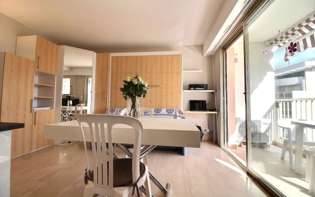 VANEAU - Très joli Lerins studio vue mer rénové