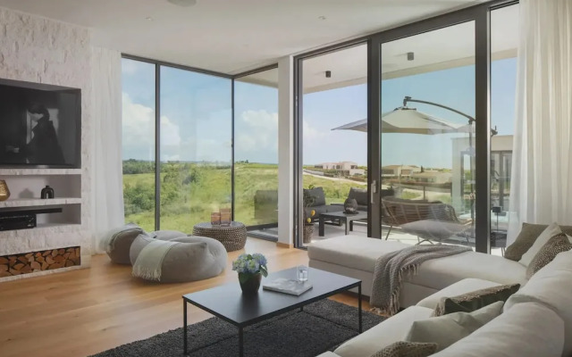 Villa Colina Nearby Novigrad - Crovillas