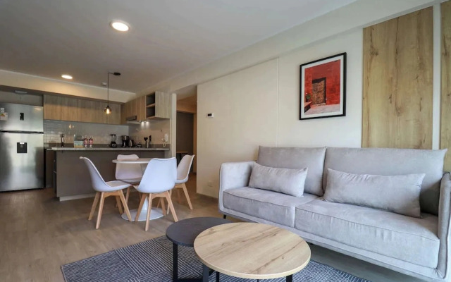 w Alluring 1BR With Balcony in Miraflores
