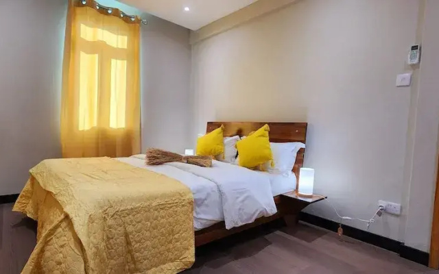 Phoenix Beach Apartments sea view