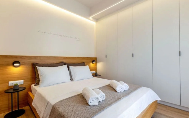 Io Suites