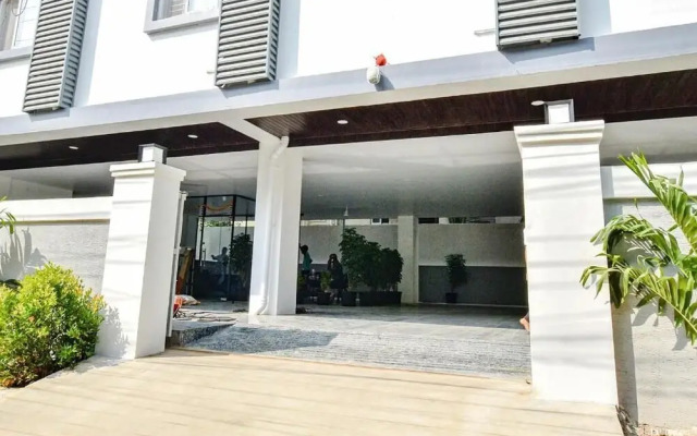 SSR Ikon Suites