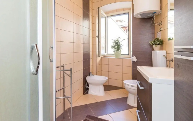 Awesome Home in Vodnjan With Wifi and 6 Bedrooms