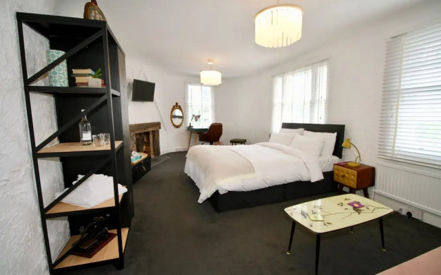 Chequers Inn