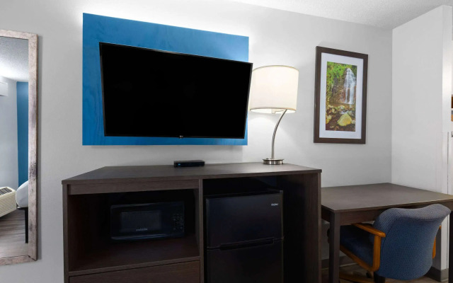 Baymont by Wyndham Selma