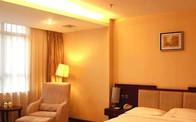 Yifeng Hotel