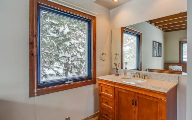 Meadow House Condo 49