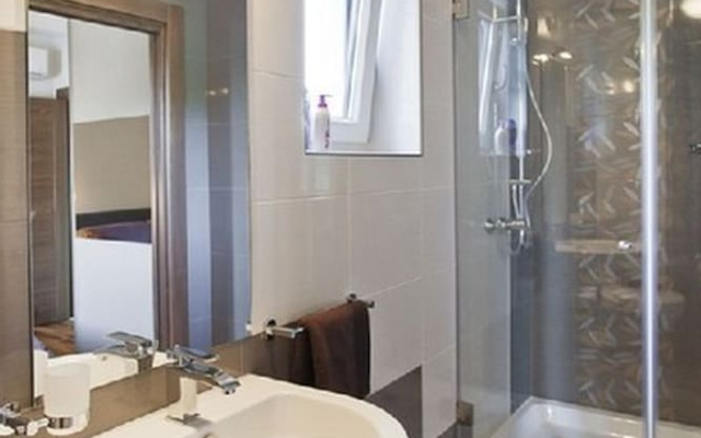 Villa Royal Blue