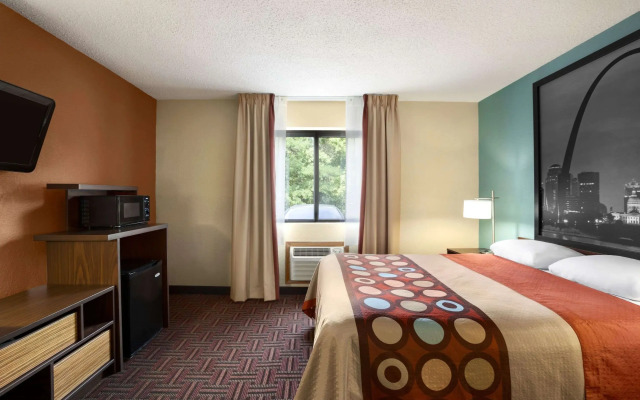 Super 8 by Wyndham Fairview Heights-St. Louis