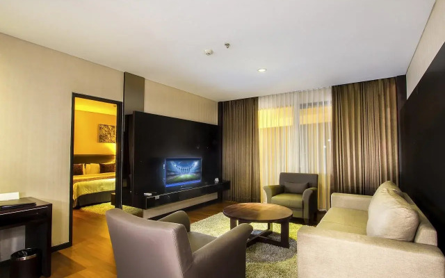 Estrella Hotel & Conference