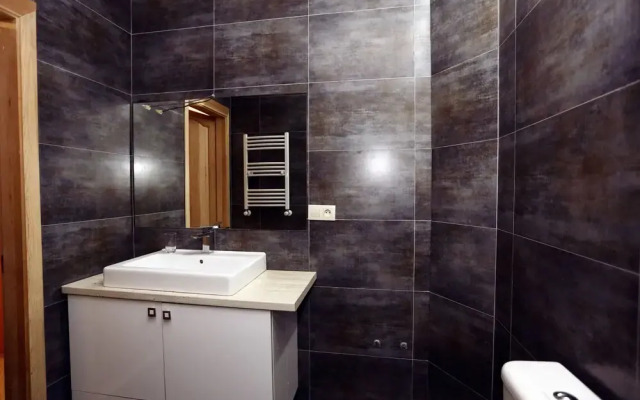 Three Bedroom apartment near Vake Park