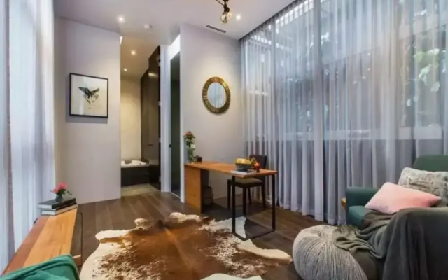 ReadySet Apartments at Glasshouse