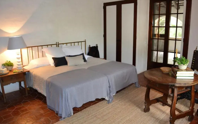 Masia Sitges Mas Peirot Geniune Farmhouse 20 min walk from beaches 60 Heactares of Wine Fields Garden AC Until 18 people
