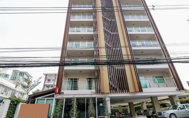 Отель Nida Rooms Sathorn 106 Central Park Бангкок вид на фасад