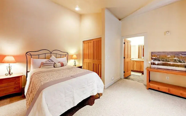 Crestview Condo #B304 by RedAwning