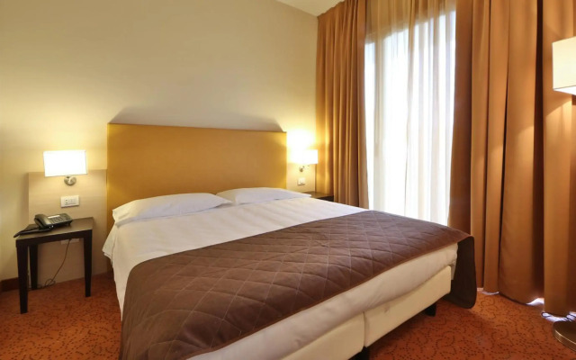 Regal Hotel