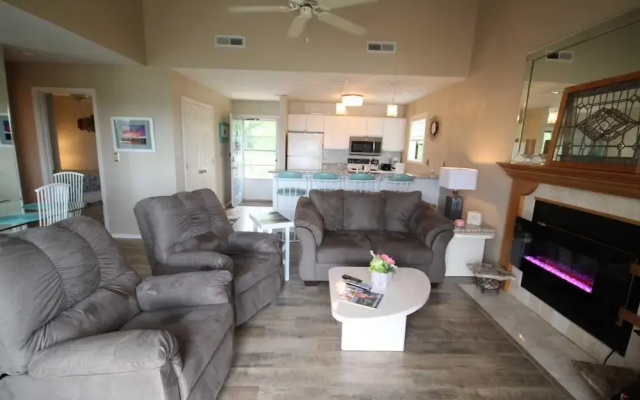 Bay Point Village - 2 Br Condo