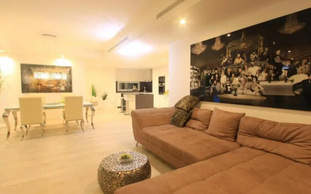 2288 new modern penthouse with privat pool