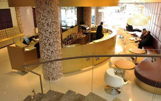 Sky Hotel