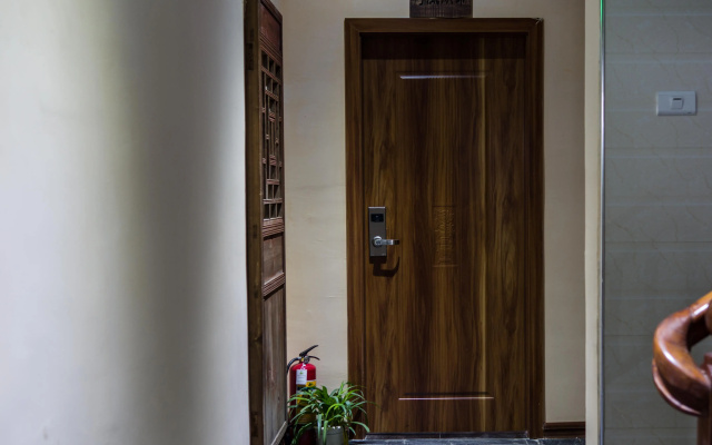 Guilin Lotus Hotel