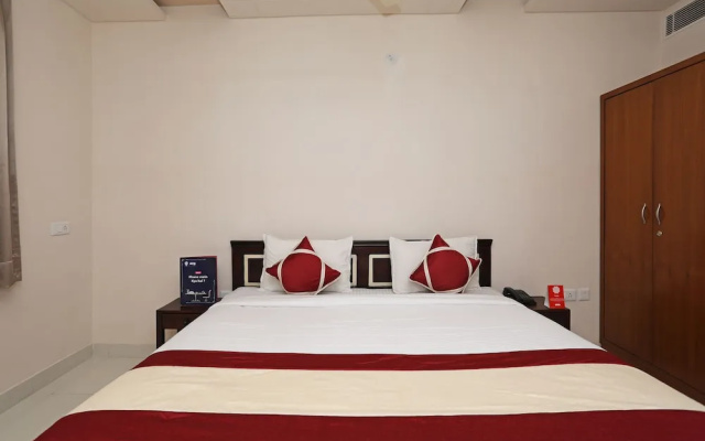 OYO 10249 Hotel Gurukripa