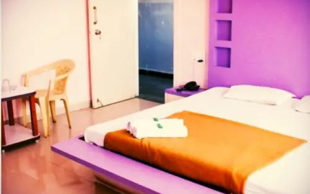 Hotel Radhika Deluxe