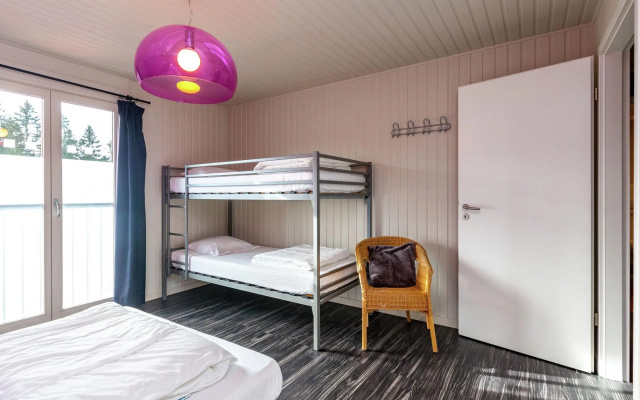Boutique Chalet in Bullingen Near Lake