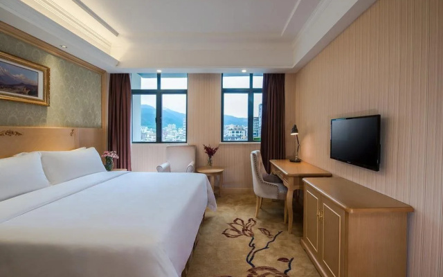 Vienna Hotel (Shenzhen Pingdi Branch)