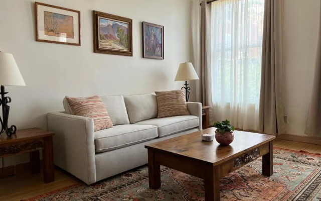 Canyon Rose Suites