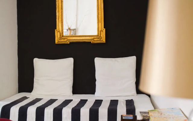 Casas de Campos - Quiet but Central