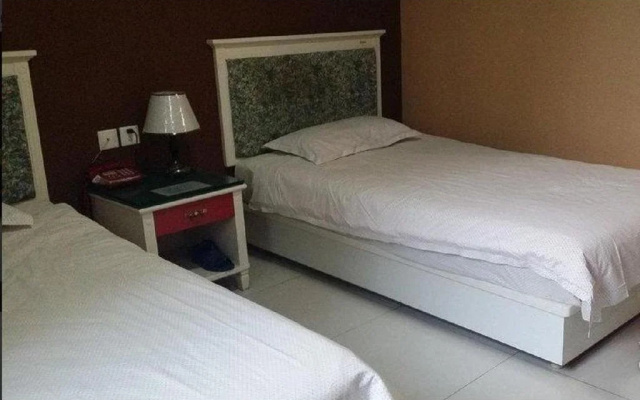 Baiyi Business Hotel