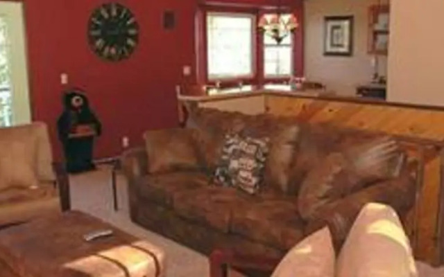 RedAwning Ski Big Bear Chalet