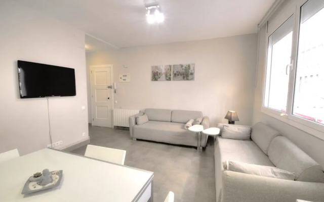 Benet Apartment