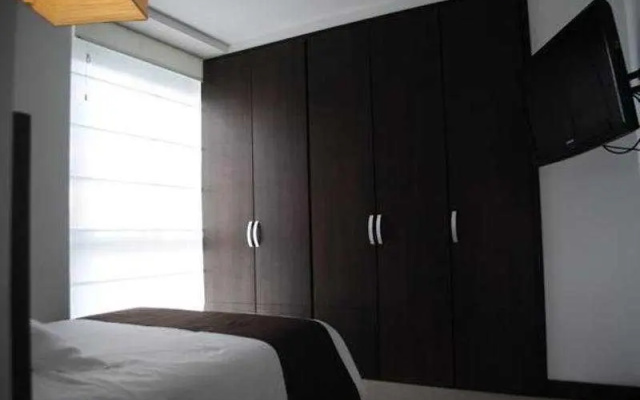 Atlantis Suites