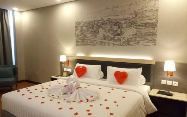 Pyramid Suites