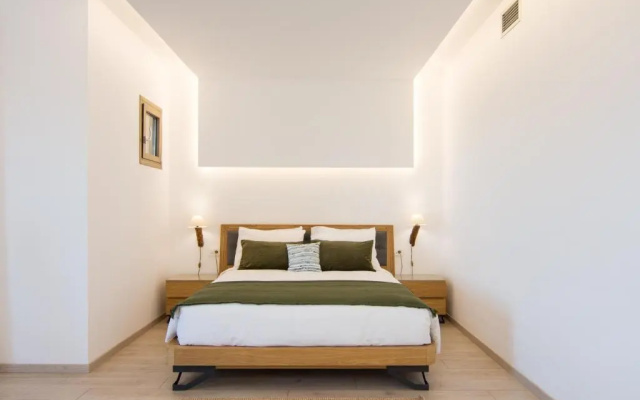 White Donkey Hotel