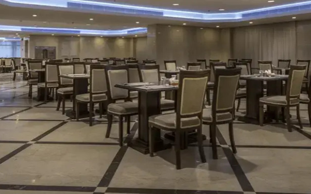 Razan Al Rawdha Hotel