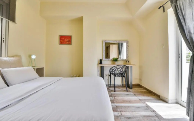 Athens Way Lofts