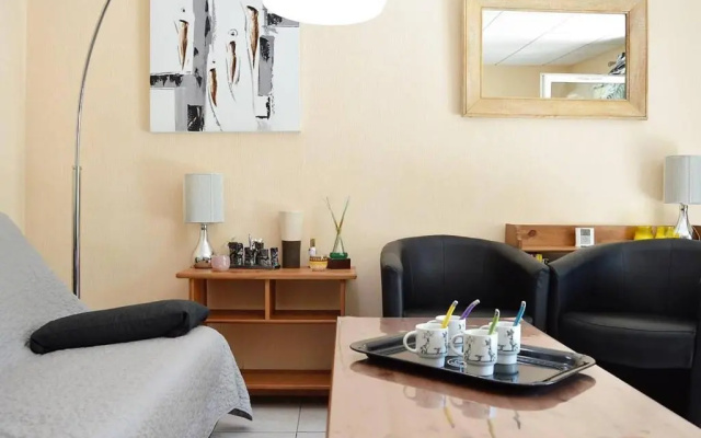 Appartement Le Lavandou, 4 pièces, 6 personnes - FR-1-251-56