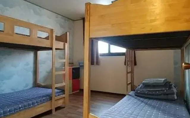 Doobaki Hostel