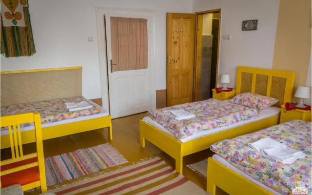 Ana Guesthouse